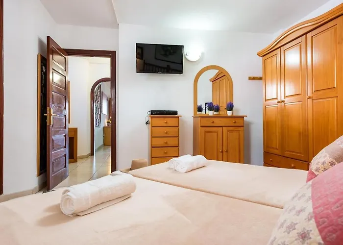 Apartment Great 'san Marino' Terrace & Pool *