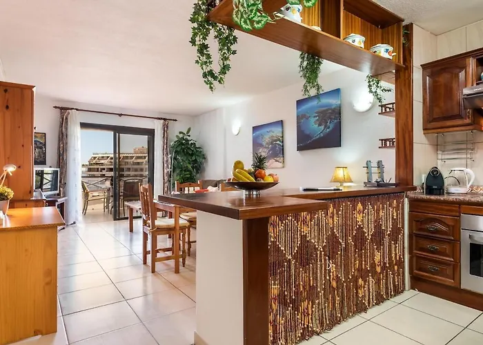 Great 'san Marino' Terrace & Pool Los Cristianos (Tenerife)