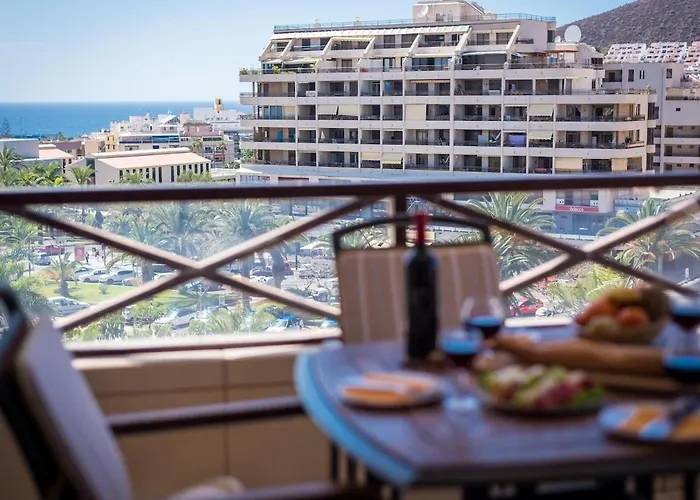 Great 'san Marino' Terrace & Pool Apartment