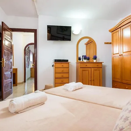 Appartement Great 'san Marino' Terrace & Pool *